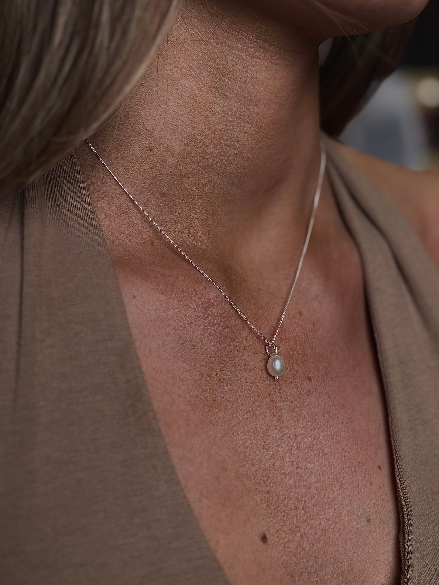 The Pearl Drop Necklace