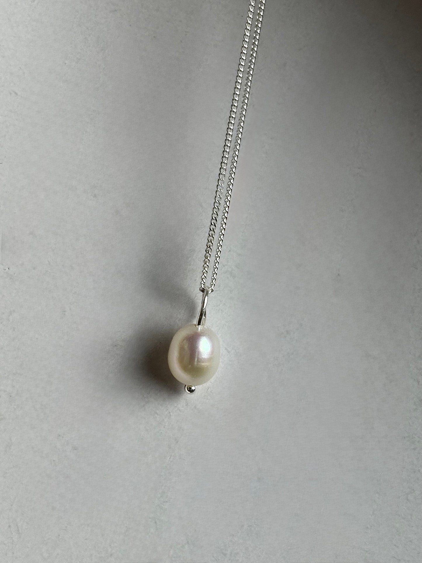 The Pearl Drop Necklace